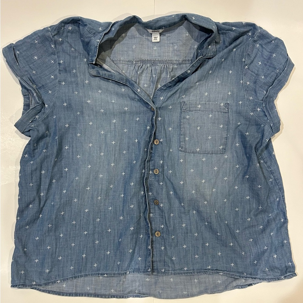 Blue light-washed denim-styled button-up shirt with white dotted patterning